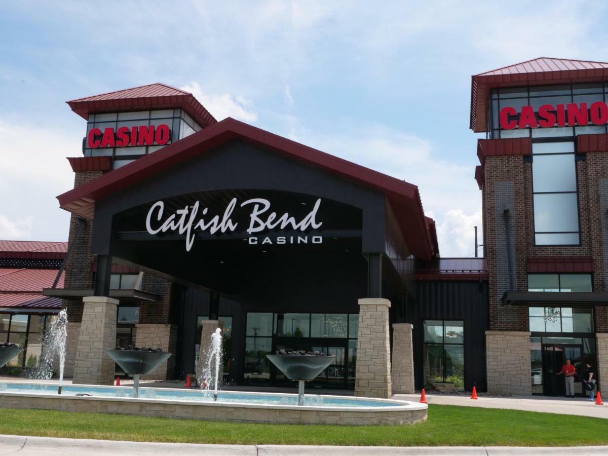 The Catfish Bend Inn & Spa Burlington Exterior foto
